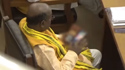 'ബോധപൂര്‍വ്വം കണ്ടതല്ല, കോള്‍ വന്നപ്പോള്‍ പ്ലേ ആയതാണ്'; അശ്ലീല വീഡിയോ വിവാദത്തില്‍ ബിജെപി എംഎല്‍എ