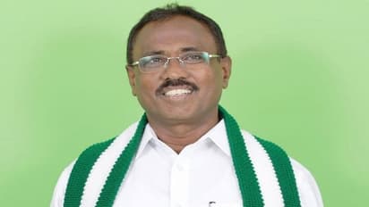 ಬೆಂಗಳೂರು: ಜೆಡಿಎಸ್‌ ಶಾಸಕ ಮಂಜುನಾಥ್‌ ಫೋಟೋ ಇದ್ದ 800 ಬಾಕ್ಸ್‌ ಕುಕ್ಕರ್‌ ಜಪ್ತಿ