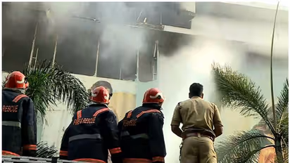 ജയലക്ഷ്മി സിൽക്സിലെ തീപിടുത്തം: കാരണങ്ങൾ ചൂണ്ടിക്കാട്ടി അ​ഗ്നിശമന സേന റിപ്പോർട്ട് നൽകി