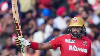 IPL 2023: பானுகா ராஜபக்சா அதிரடி அரைசதம்.. தவான் பொறுப்பான பேட்டிங்..! KKR-க்கு சவாலான இலக்கை நிர்ணயித்த PBKS