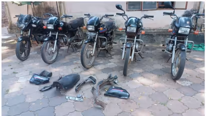 വാഹന മോഷണം പതിവ്, പ്രിയം സ്പ്ലെൻഡർ ബൈക്കുകൾ; കുട്ടിക്കള്ളൻമാരുടെ ഏഴംഗ സംഘം പിടിയിൽ