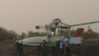 ആർഎൽവിയുടെ ലാൻഡിം​ഗ് പരീക്ഷണം വിജയം, വീണ്ടും അഭിമാന നേട്ടവുമായി ഐഎസ്ആര്‍ഒ