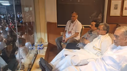 ಚುನಾವಣಾ ಕಸರತ್ತಿನ ನಡುವೆ ಆರ್‌ಸಿಬಿ ಪಂದ್ಯ ವೀಕ್ಷಿಸಿದ ಸಿದ್ದರಾಮಯ್ಯ!