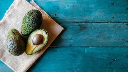 മുഖത്തെ ചുളിവുകൾ മാറാൻ പരീക്ഷിക്കാം ഈ ഫേസ് പാക്കുകൾ 