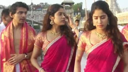 பாவடை தாவணி அணிந்து... காதலனுடன் திருப்பதிக்கு சர்ப்ரைஸ் விசிட் அடித்த ஜான்வி கபூர்... வைரலாகும் போட்டோஸ்