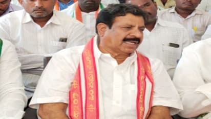 హైకోర్టుకు పంచాయితీ.. కోమటిరెడ్డిపై హత్యానేరం నమోదు చేయాలంటున్న చెరుకు సుధాకర్..