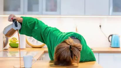 എപ്പോഴും ക്ഷീണമാണോ? ഡയറ്റില് ഉള്പ്പെടുത്താം ഈ ഏഴ് ഭക്ഷണങ്ങള്...