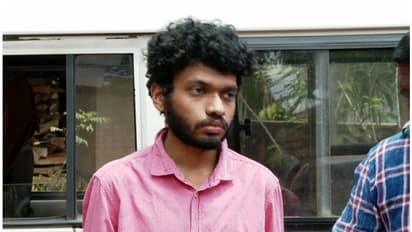 'വിഷക്കൂട്ട് തയ്യാറാക്കാനെടുത്തത് മാസങ്ങളുടെ ഗൂഢാലോചന'; രാസവസ്തുക്കൾ വാങ്ങി ഓൺലൈന്‍ വഴി; മൊഴി നൽകി പ്രതി