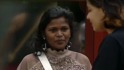 'ഞങ്ങള്‍ക്കും ചേച്ചിയോട് സംസാരിക്കാൻ ആഗ്രഹമുണ്ട്', ദേവുവിനോട് പരിഭവം പറഞ്ഞ് ഗോപിക