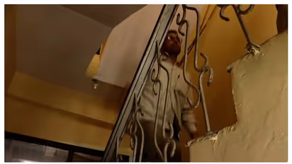 ഷഹറൂഖിൻ്റെ പിതാവിനെ കൊണ്ടുപോയി ദില്ലി പൊലീസ്; പ്രതിയുമായി ബന്ധമുള്ള ചിലരെ ചോദ്യം ചെയ്യാൻ വിളിപ്പിച്ചു