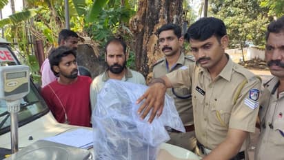 ആന്ധ്രയിൽ നിന്ന് ചെന്നൈ വഴി ട്രെയിൻ മാര്ഗം വര്ക്കലയിൽ എത്തിച്ചു, എട്ട് കിലോ കഞ്ചാവുമായി യുവാക്കൾ പിടിയിൽ