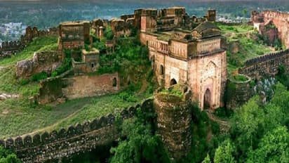 ಈ ನಿಗೂಢ ಕೋಟೆಯ ದ್ವಾರದಲ್ಲಿ 7 ಹುಡುಗಿಯರನ್ನು ಇಂದಿಗೂ ಪೂಜಿಸುತ್ತಾರೆ