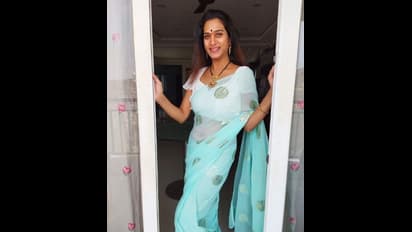 లగ్జరీ కారు కొన్న సురేఖ వాణి, కూతురితో కలసి సంబరాలు.. వీళ్ళ జోరు మామూలుగా లేదుగా 