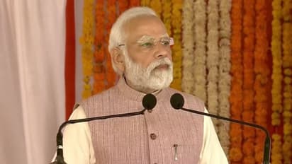 కుటుంబ పాలన, అవినీతి వేర్వేరు కాదు: కెసిఆర్ కు ప్రధాని మోడీ చురకలు