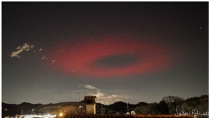 360 കിലോമീറ്റർ വ്യാസത്തിൽ ആകാശത്ത് ചുവന്ന മോതിരവളയം;  അന്യഗ്രഹ ബഹിരാകാശ പേടകമെന്ന് നെറ്റിസണ്‍സ് !