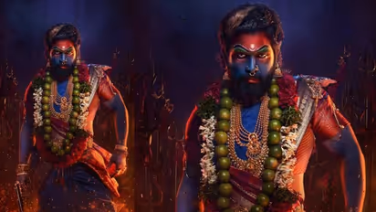 വേഷപ്പകര്‍ച്ചയില്‍ ഞെട്ടിച്ച അല്ലു; തരംഗമായി 'പുഷ്‍പ 2' ഫസ്റ്റ് ലുക്ക്