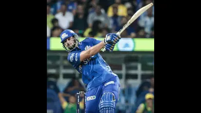 IPL 2023: இவரு கண்டிப்பா இந்தியாவுக்காக விளையாடுவாரு - இளம் வீரரை பாராட்டி பேசிய ரவி சாஸ்திரி!