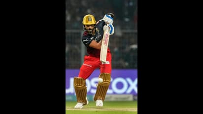 പ്രതാപ കാലത്തുപോലും ഇങ്ങനെ അടിച്ചിട്ടില്ല, വുഡിനെയടക്കം തൂക്കിയടിച്ച് പവര് പ്ലേയില് റെക്കോര്ഡിട്ട് കോലി