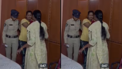 పోలీసుల ముందే బట్టలు మార్చుకోవాలట..: జాతీయ మహిళా కమీషన్ కు టిడిపి అనిత లేఖ