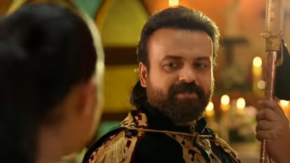 വീണ്ടും പ്രേക്ഷകരെ രസിപ്പിച്ച് ഒരു ഫാന്റസി ചിത്രം; ശ്രദ്ധ നേടി 'എന്താടാ സജി'