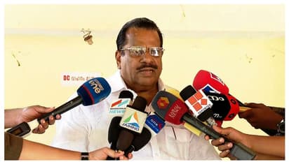 'മൈക്ക് തകരാറായത് അന്വേഷിക്കണ്ടേ, അതിൽ എന്താണ് തെറ്റ്'; പക്വതയോടെ മുഖ്യമന്ത്രി പ്രസംഗിച്ചുവെന്നും ഇ പി ജയരാജൻ