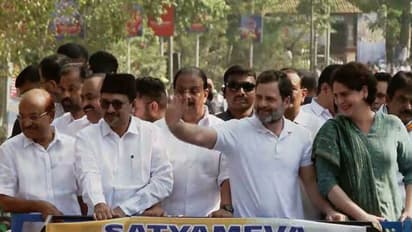 സത്യമേവ ജയതേ; രാഹുലിനെ ഹ‍ർഷാരവങ്ങളോടെ സ്വീകരിച്ച് വയനാട്, റോഡ് ഷോ തുടങ്ങി, ഒപ്പം പ്രിയങ്കയും