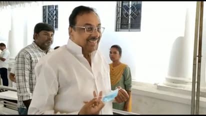 EVKS : காங்கிரஸ் தலைவர் செல்வப்பெருந்தகைக்கு ஜால்ரா அடிக்க வேண்டிய அவசியம் எனக்கு கிடையாது.!- ஈவிகேஎஸ்