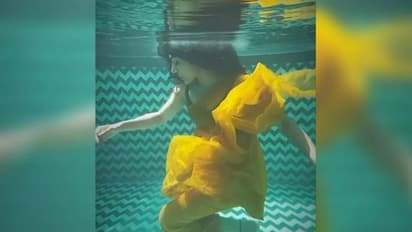 'അണ്ടര് വാട്ടര്' ഫോട്ടോഷൂട്ടുമായി നടി; ഈ ഫോട്ടോഷൂട്ടിനൊരു പ്രത്യേകതയുണ്ട്...