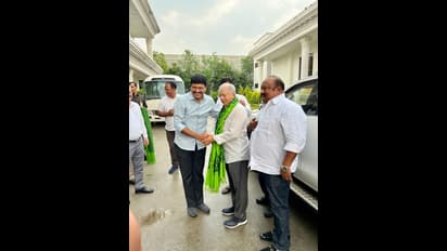 దళిత బంధు అద్భుత పథకం..: కేసీఆర్ పై అంబేద్కర్ మనవడి ప్రశంసలు