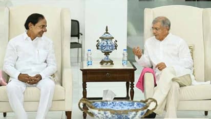 అంబేద్కర్ పేరిట ప్రత్యేక అవార్డ్ .. 50 కోట్లు డిపాజిట్ : కేసీఆర్ కీలక ప్రకటన