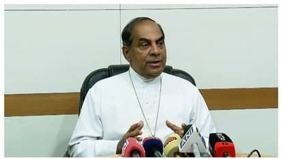 'കൂടിക്കാഴ്ച രാഷ്ട്രീയ സ്വാധീനം ഉണ്ടാക്കില്ല, കേരളീയരുടെ നിലപാട് പെട്ടെന്ന് മാറുന്നതല്ല'; ഫരീദാബാദ് ബിഷപ്പ് 