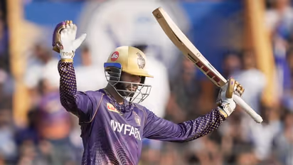 IPL 2023: ವೆಂಕಟೇಶ್‌ ಆಯ್ಯರ್‌ ಸಿಡಿಸಿದ  ಶತಕ ಸೆಲೆಬ್ರೆಟ್‌ ಮಾಡಿದ ಸುಹಾನ ಖಾನ್‌