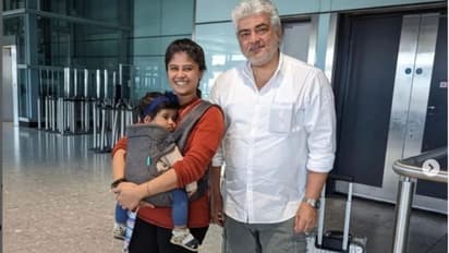 കൈക്കുഞ്ഞുമായി തനിച്ച് യാത്ര,യുവതിയുടെ ലഗേജ് ചുമന്ന് അജിത്; വൈറൽ കുറിപ്പ്