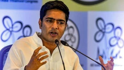 അധ്യാപക നിയമന തട്ടിപ്പ്: തൃണമൂൽ കോൺഗ്രസ് നേതാവ് അഭിഷേക് ബാനർജിക്ക് സിബിഐ സമൻസ്