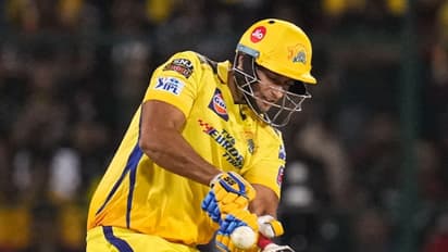 111 മീറ്റര്‍! ചിന്നസ്വാമിയില്‍ പെരിയ സിക്‌സുമായി ശിവം ദുബെ- വീഡിയോ