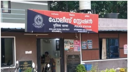 ഉറക്കത്തിൽ നിന്നും എണിക്കാൻ വൈകി; ഏഴാം ക്ലാസ് വിദ്യാർത്ഥിയുടെ മുഖത്തടിച്ച അച്ഛൻ പിടിയിൽ