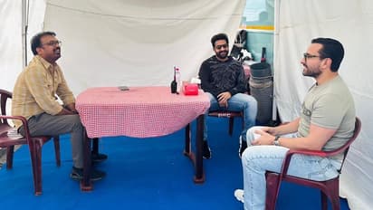 செம்ம மாஸ்... ஜூனியர் என்.டி.ஆருக்கு வில்லனாகும் பாலிவுட் நடிகர்! 