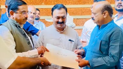 ನಾನು ಸಂತೋಷ್‌ಜೀ ಮಾನಸಪುತ್ರನಲ್ಲ ಶೆಟ್ಟರ್‌ ಪರಮಶಿಷ್ಯ  :ಟಾಂಗ್‌ ಕೊಟ್ಟ  ಟೆಂಗಿನಕಾಯಿ