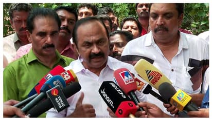 'ജോണി നെല്ലൂർ രാജി വെച്ചത് യുഡിഎഫിനെ ബാധിക്കില്ല'; വി.ഡി സതീശൻ 