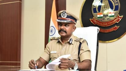 கோவையில் எலக்ட்ரானிக் சிக்னல்களுக்கு பதிலாக காவலர்கள்... விரைவாக போக்குவரத்தை சரி செய்ய நடவடிக்கை!!