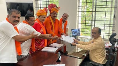 ಬೆಂಗಳೂರಿನಲ್ಲಿ ಅಭ್ಯರ್ಥಿಗಳಿಂದ ನಾಮಪತ್ರ ಸಲ್ಲಿಕೆ ಭರಾಟೆ: ಕೆಲವರಿಂದ ಭರ್ಜರಿ ರೋಡ್‌ ಶೋ