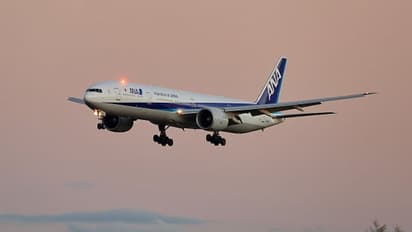 പ്രമുഖ എയർവെയ്സ് കമ്പനി 8 ലക്ഷം രൂപയുടെ ബിസിനസ് ക്ലാസ് ടിക്കറ്റുകൾ വിറ്റത് വെറും 25,000 രൂപയ്ക്ക് !