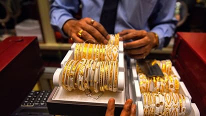 Gold Rate Today: വീണ്ടും റെക്കോർഡ് വിലയ്ക്കരികിൽ, സ്വർണവില കുതിക്കുന്നു; നെഞ്ചിടിപ്പോടെ സ്വർണാഭരണ പ്രേമികൾ