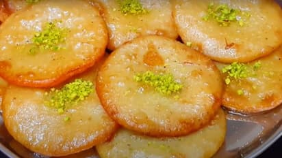 Navratri food recipes: माता कुष्मांडा को प्रिय मालपुआ,30 मिनट में यूं करें तैयार 