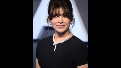 சிட்டாடெல் பிரீமியரில் ... சமந்தா போட்டிருந்த உடை மற்றும் நகையின் மதிப்பு இத்தனை கோடியா! கேட்டாலே ஜெர்க் ஆகுதே