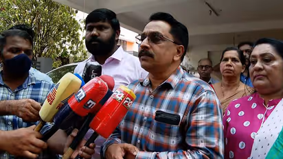 നവജാത ശിശുവിനെ പണത്തിനായി വിറ്റത് ഗൗരവമേറിയ സംഭവം; കുഞ്ഞിനെ വിറ്റവർക്കും വാങ്ങിയവർക്കും എതിരെ നടപടി