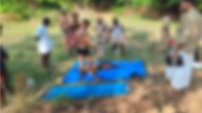 ഭാരതപ്പുഴയിൽ അഴുകിയ നിലയിൽ പുരുഷന്റെ മൃതദേഹം; 50 വയസോളം പ്രായം, ആളെ തിരിച്ചറിഞ്ഞില്ല