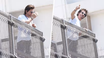 Eid 2023: Shah Rukh Khan greets hundreds of fans outside his residence Mannat, WATCH VIDEO