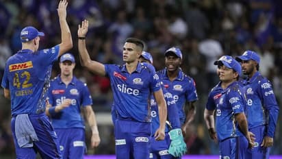 കോലിക്കെതിരെ പന്തെറിയാന്‍ അര്‍ജ്ജുന്‍ ടെന്‍ഡുല്‍ക്കര്‍?; ബാഗ്ലൂരിനെതിരെ മുംബൈയുടെ സാധ്യതാ ഇലവന്‍