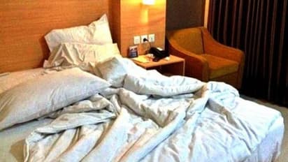 ஒரு நைட்டுக்கு 80 ஆயிரம்.. மாடல் அழகிகளை வைத்து பாலியல் தொழில்  செய்த பிரபல நடிகை கைது.!!